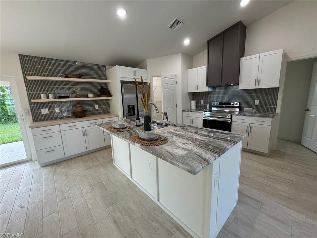 1027 Alfreda AVE