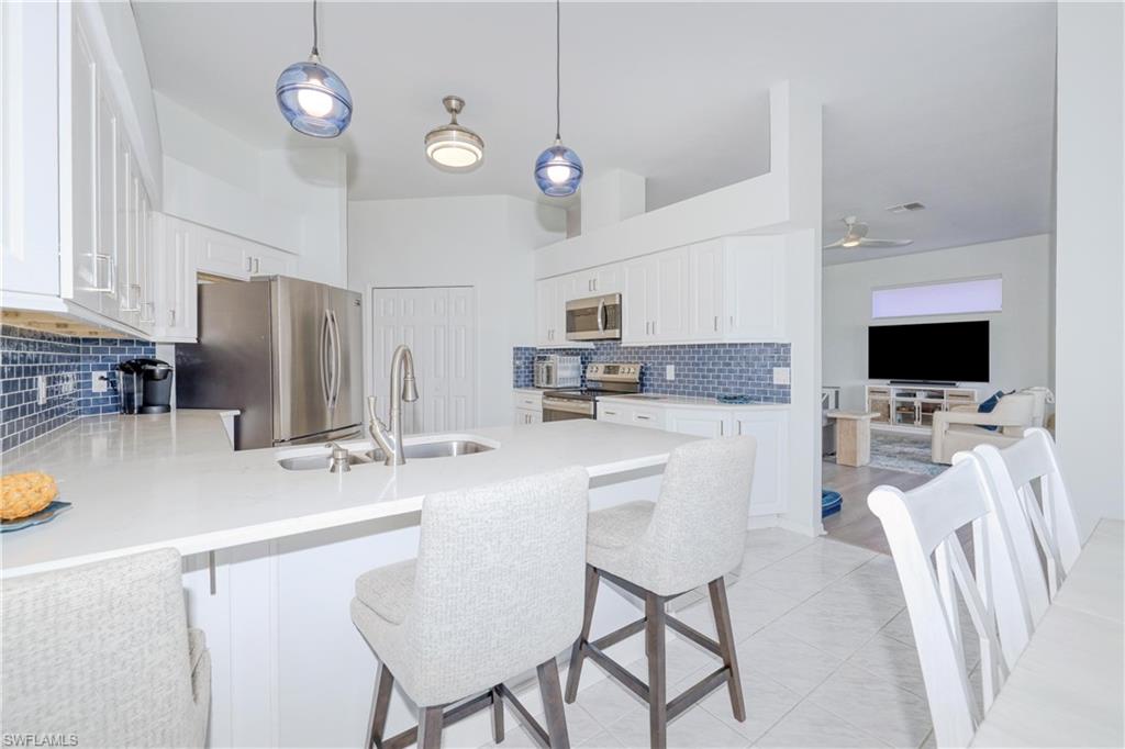 22589 Island Lakes DR