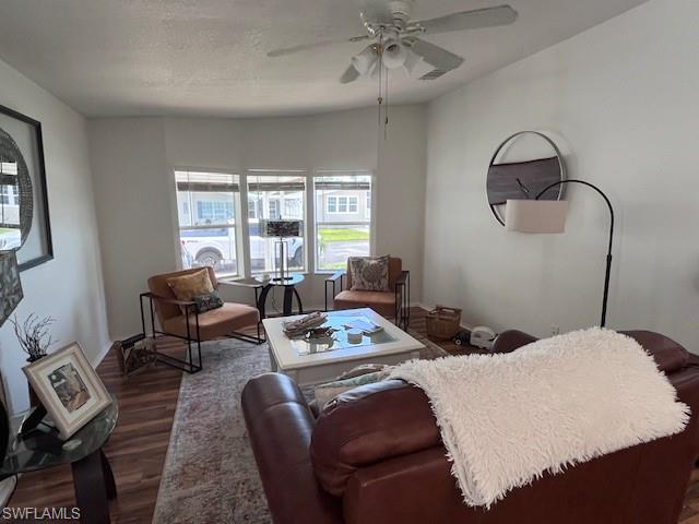 65 Turquoise AVE # 65T