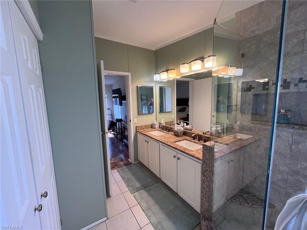 65 Turquoise AVE # 65T