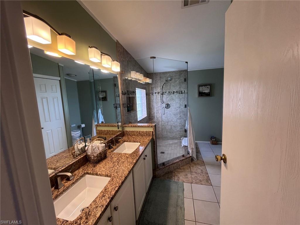 65 Turquoise AVE # 65T