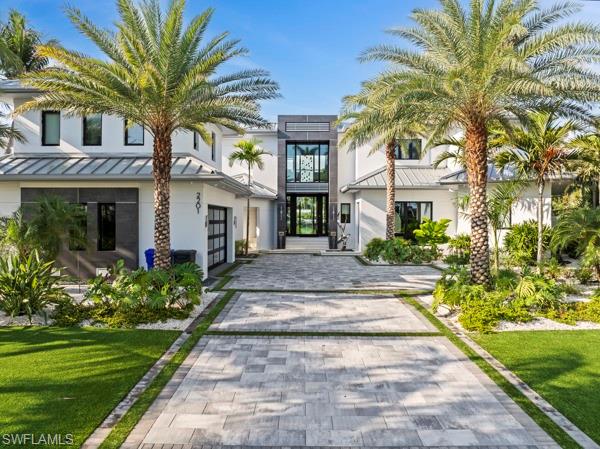 2201 Shad CT