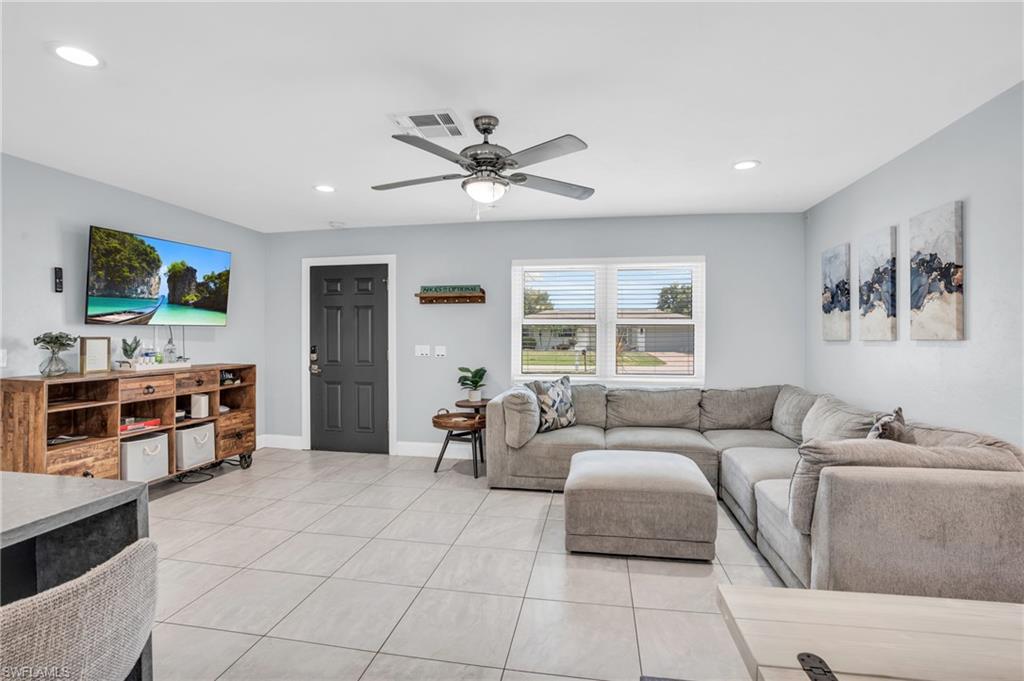 130 Mentor DR