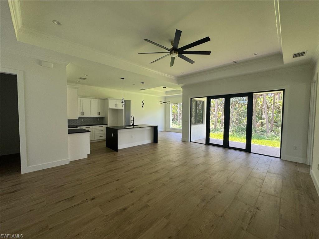 264 Golden Gate BLVD E