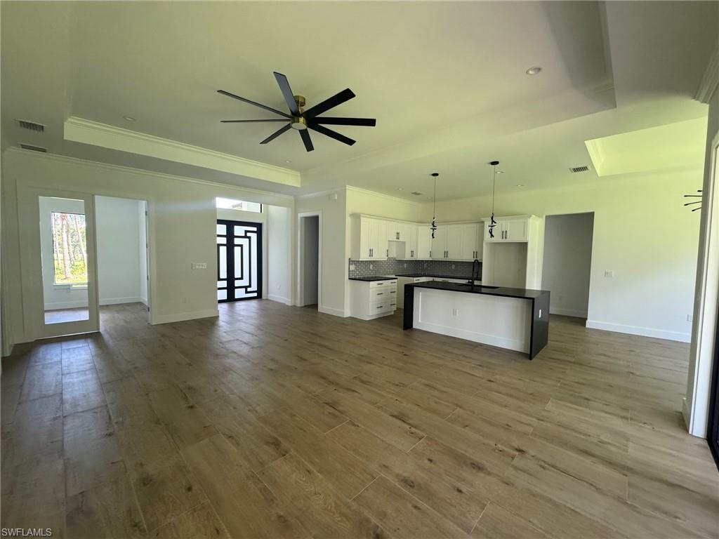 264 Golden Gate BLVD E