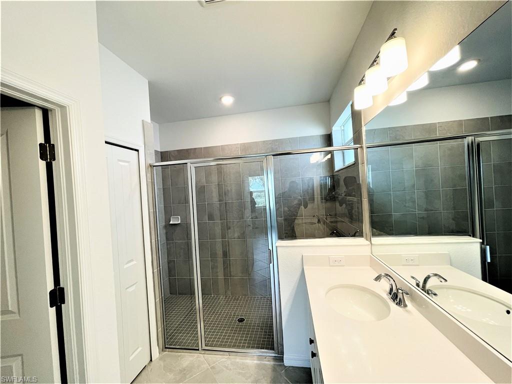 2611 Scarlet WAY