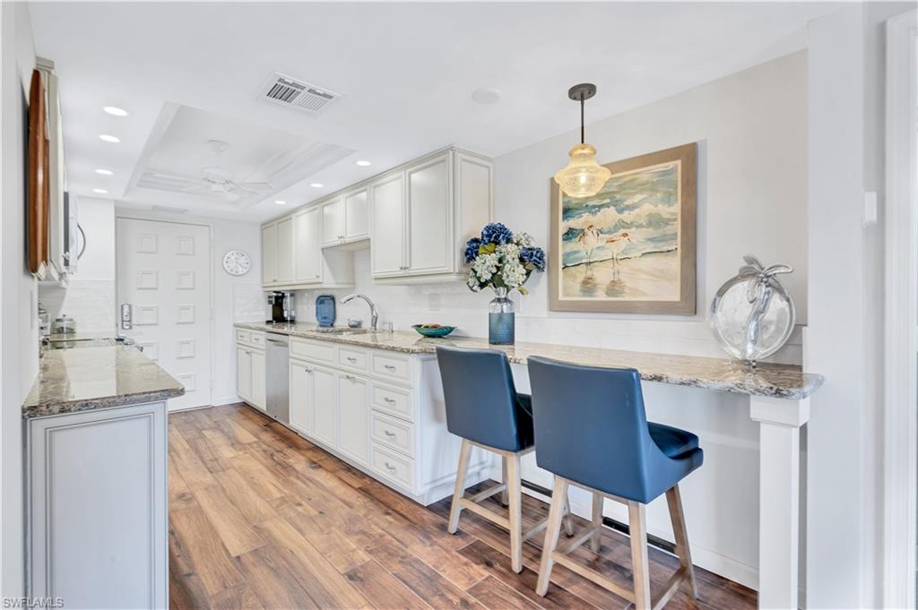 2400 Gulf Shore BLVD N # 203