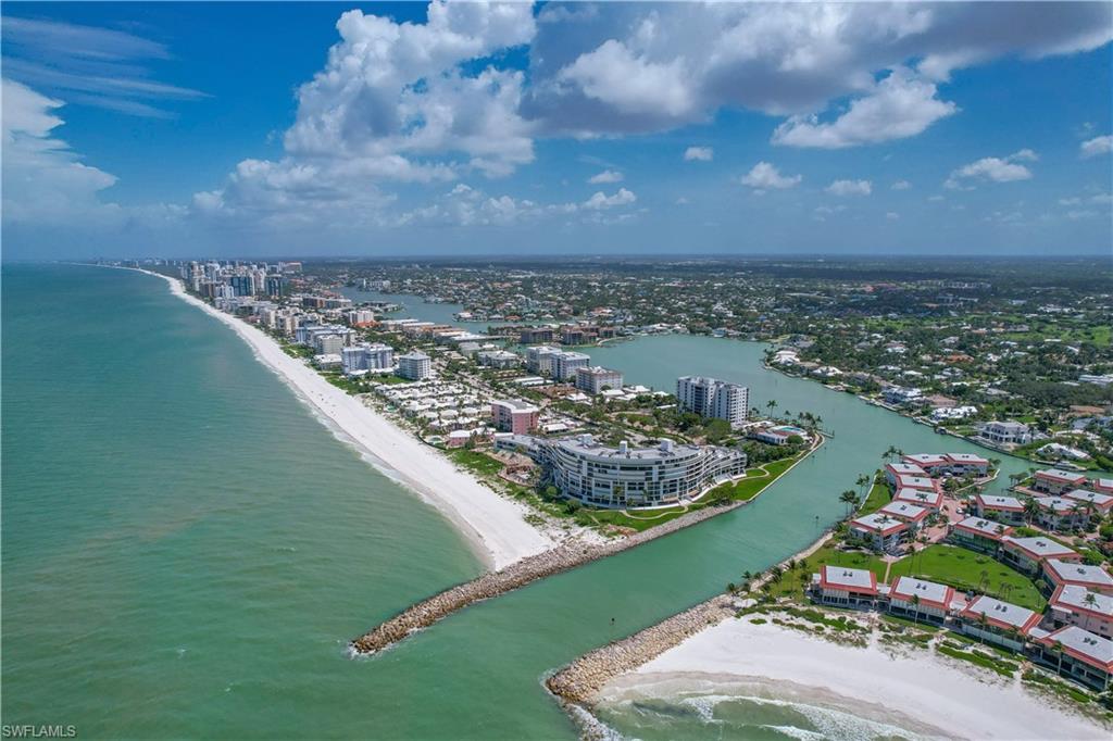 2400 Gulf Shore BLVD N # 203