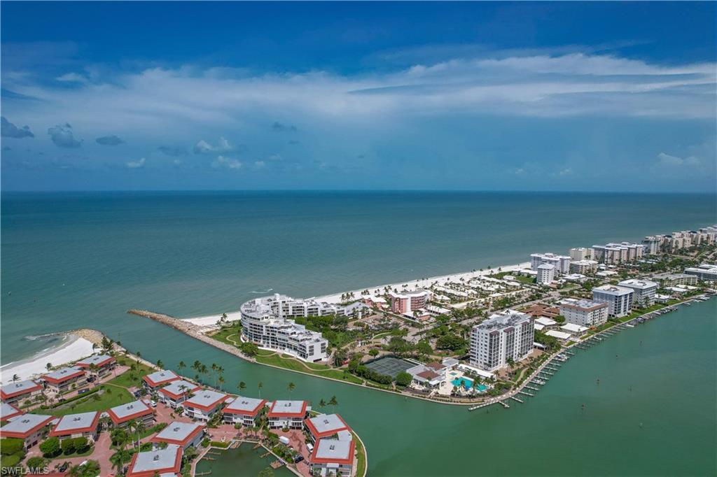 2400 Gulf Shore BLVD N # 203