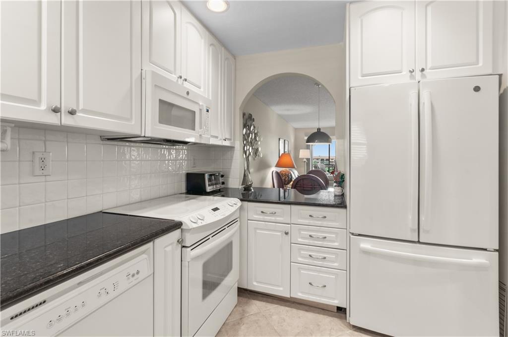 13 High Point CIR N # 303