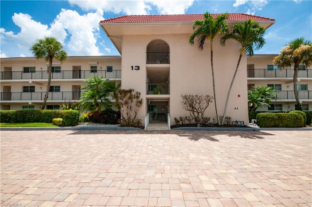 13 High Point CIR N # 303