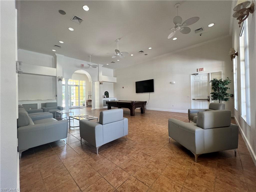 8274 Key Royal CIR # 1036