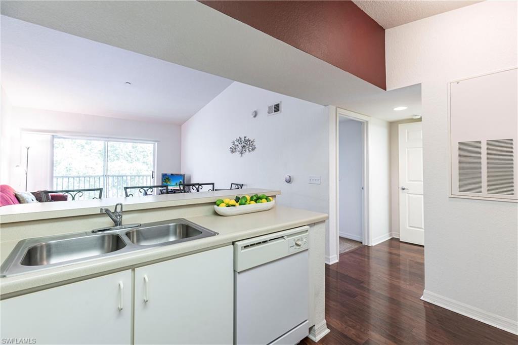 8274 Key Royal CIR # 1036