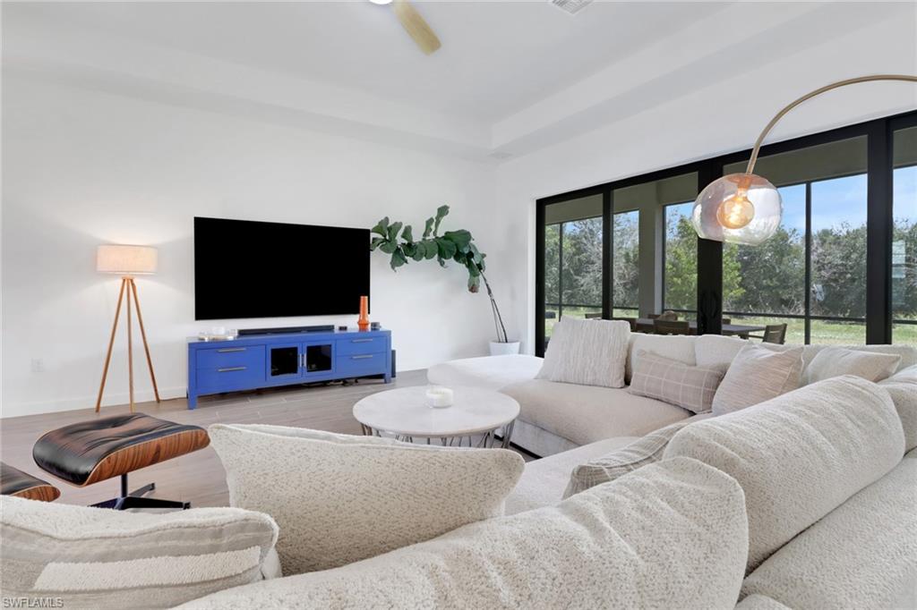 11035 Pebble Springs RUN