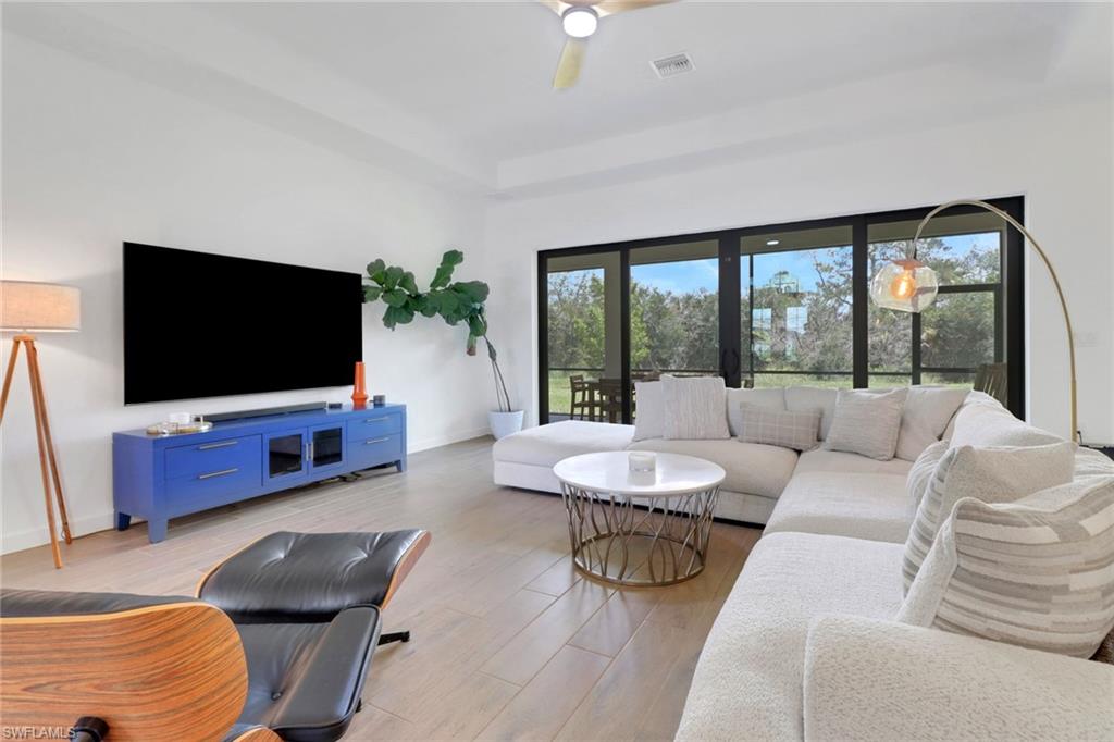 11035 Pebble Springs RUN