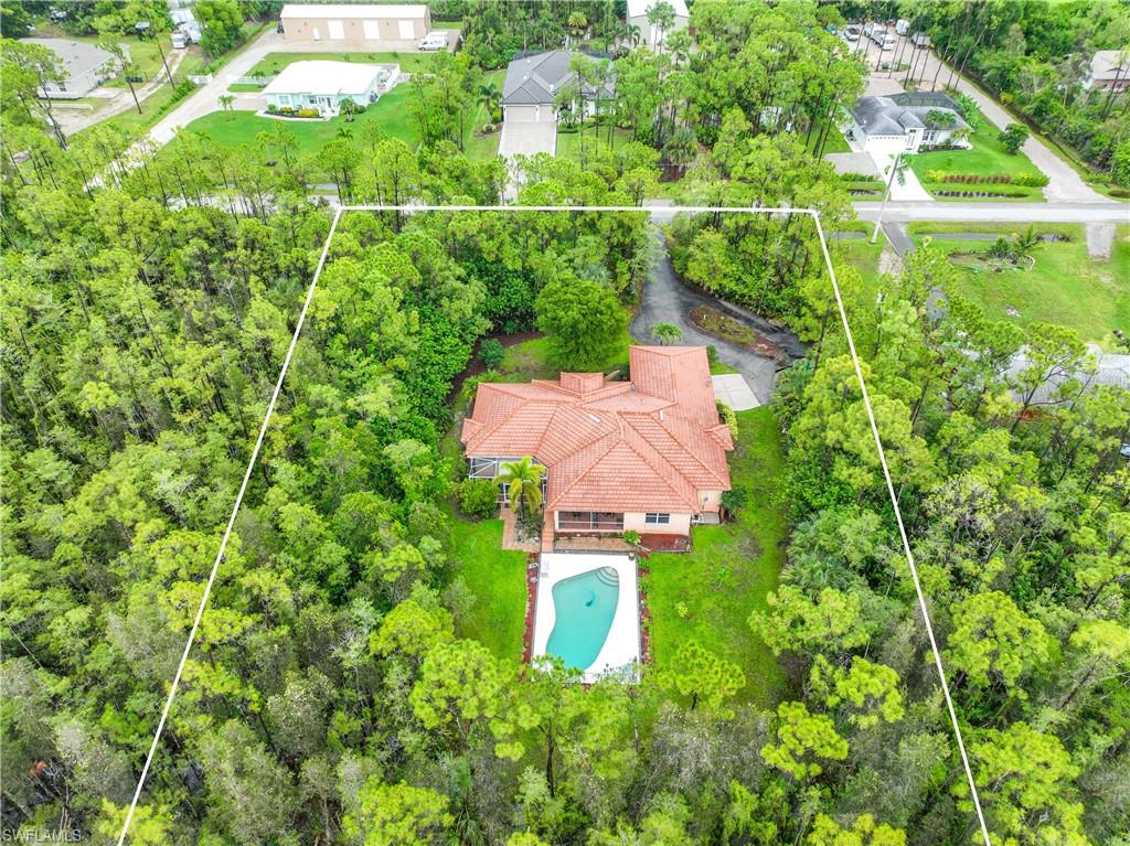 24300 Mountain View DR