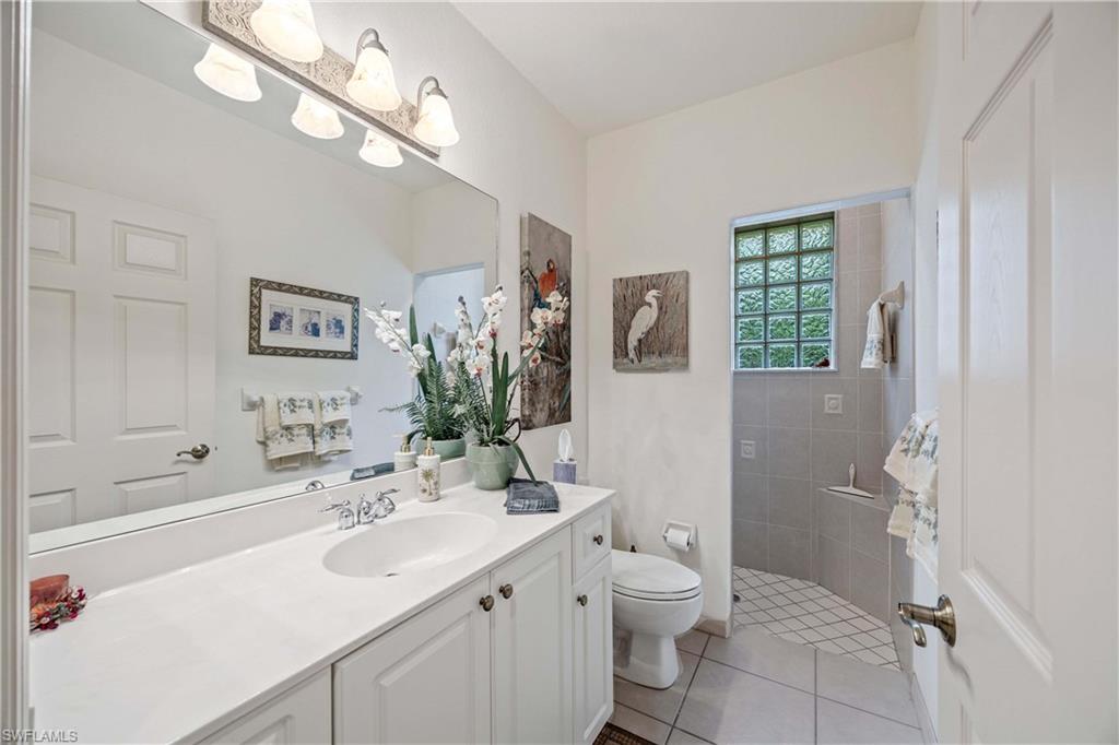 24300 Mountain View DR