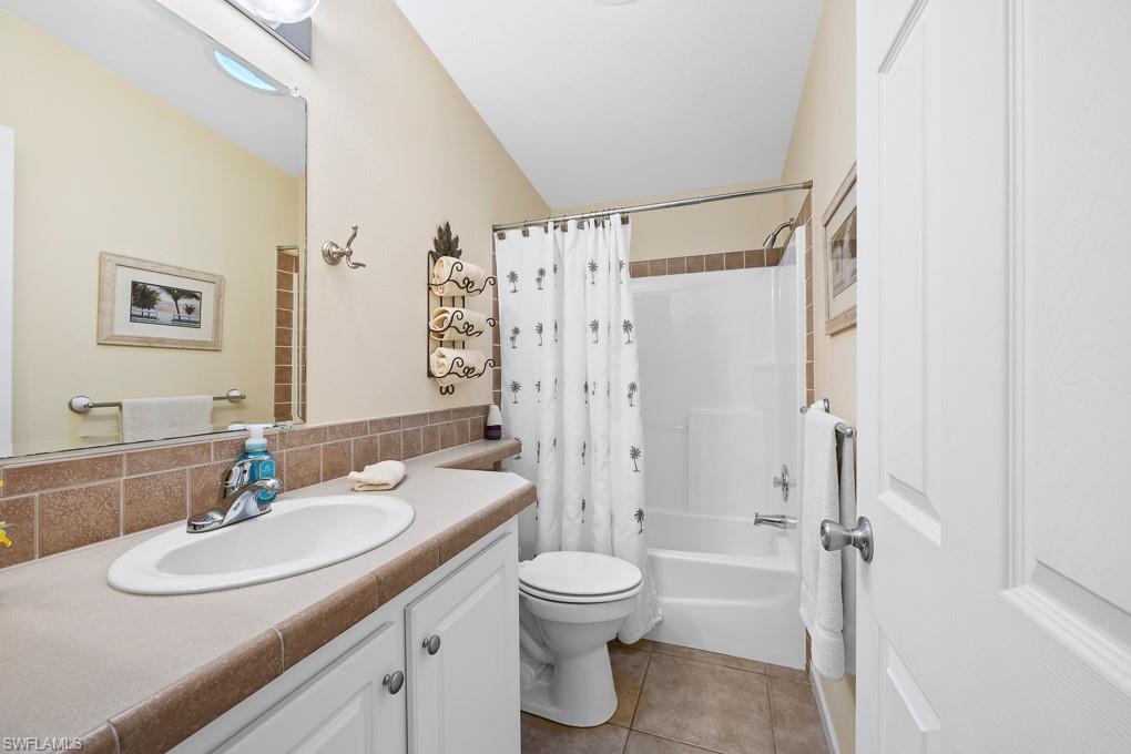 1328 Amethyst Lake LN