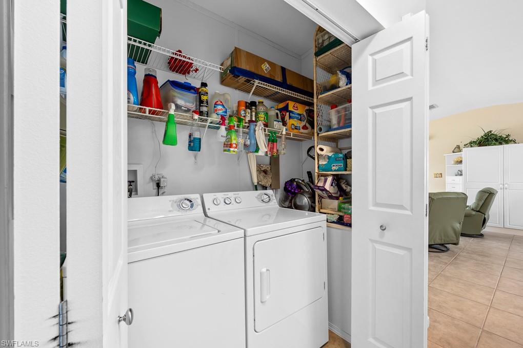 1328 Amethyst Lake LN