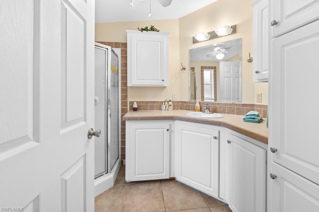 1328 Amethyst Lake LN