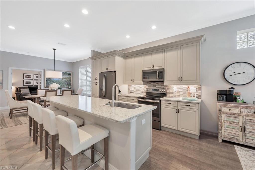 5081 Kensington High ST