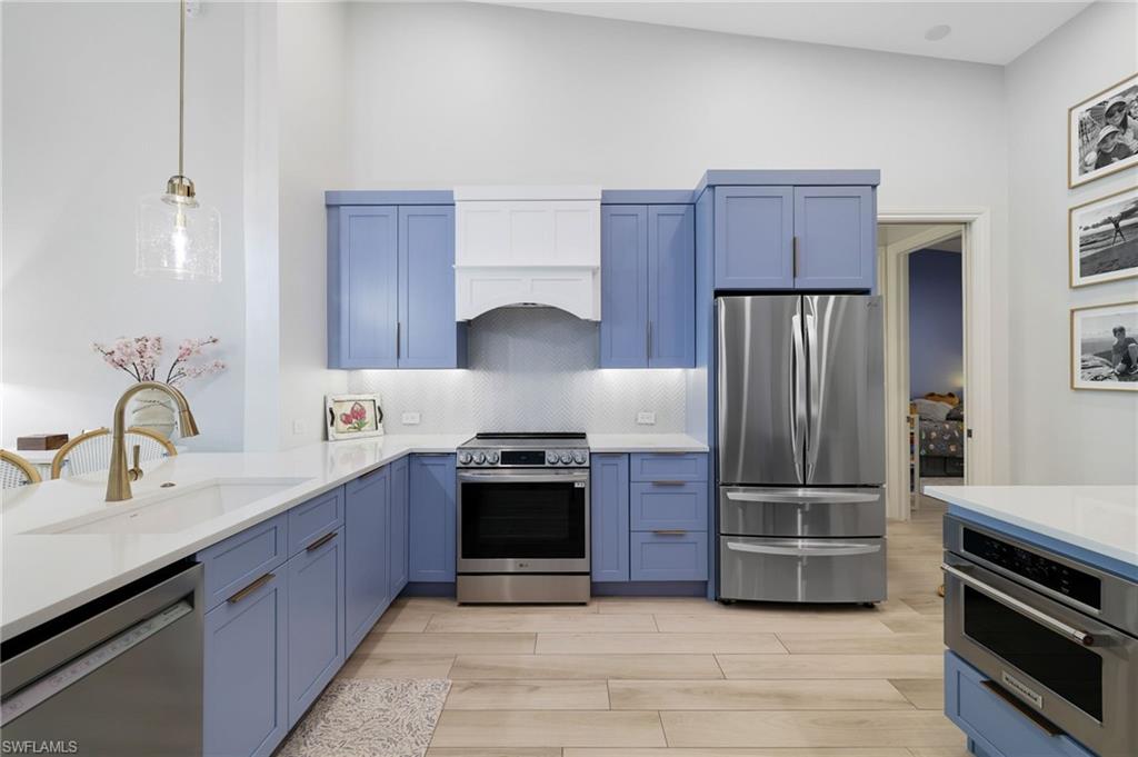 831 Sailaway LN # 202