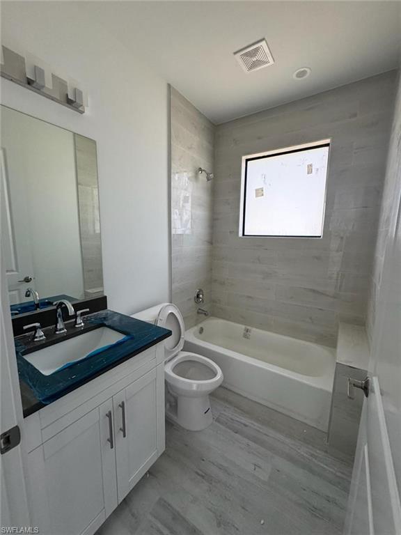 3436 Golden Gate Blvd E