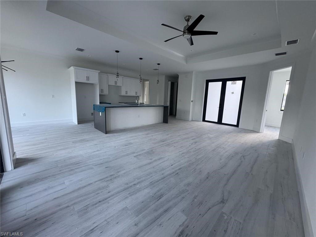 3436 Golden Gate Blvd E