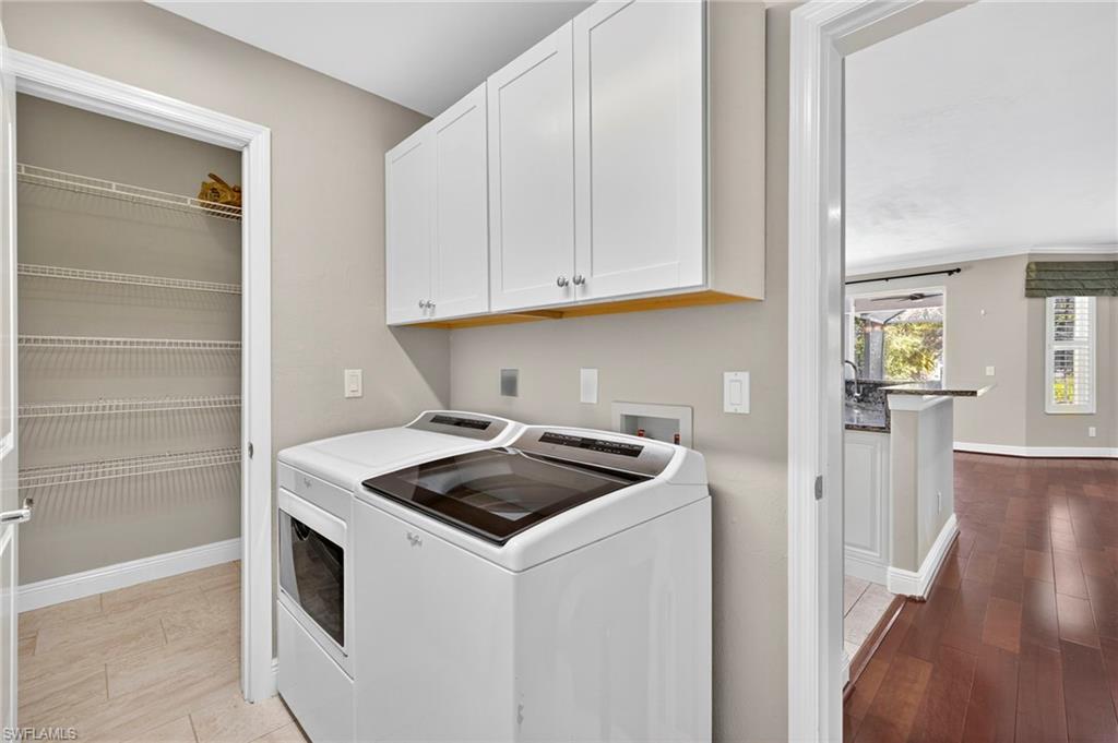 9896 Colonial WALK S