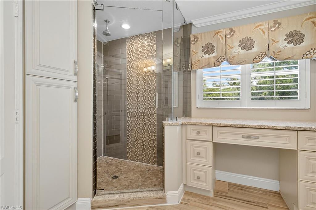 9896 Colonial WALK S