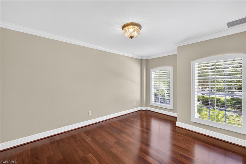 9896 Colonial WALK S