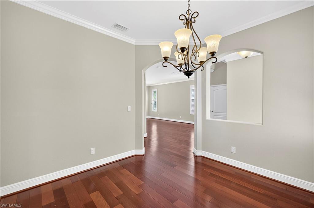 9896 Colonial WALK S