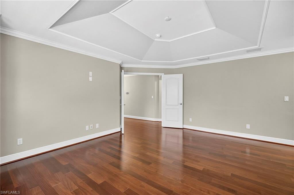 9896 Colonial WALK S