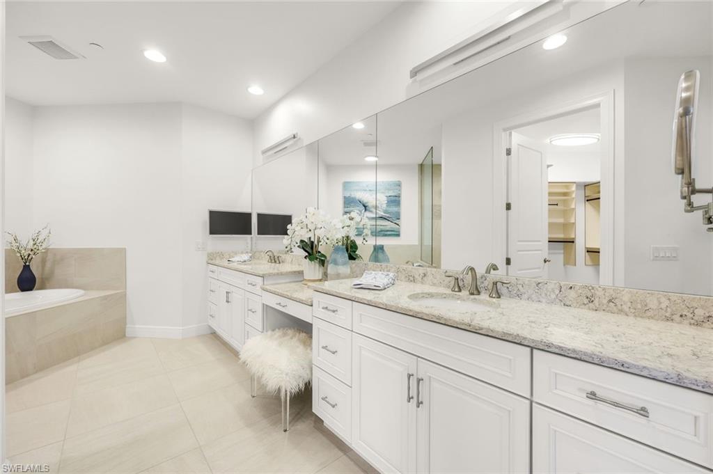 16452 Carrara WAY # 301