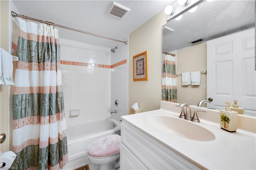 6464 Huntington Lakes CIR # 103