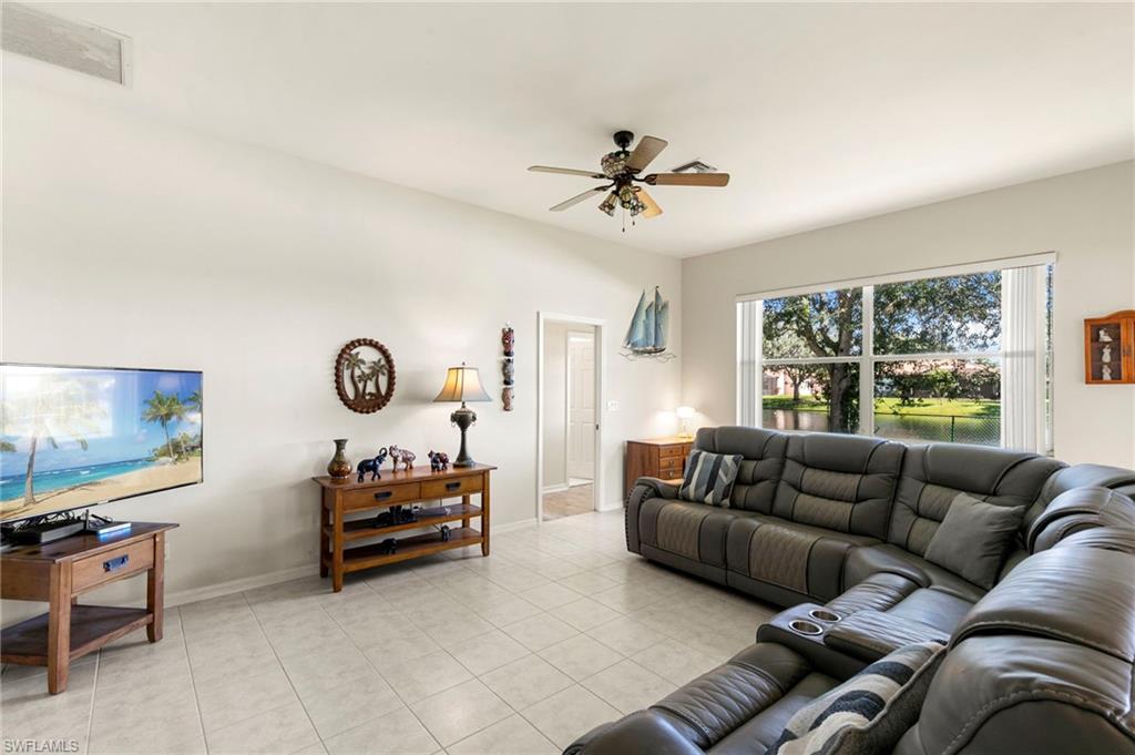 860 Grand Rapids BLVD