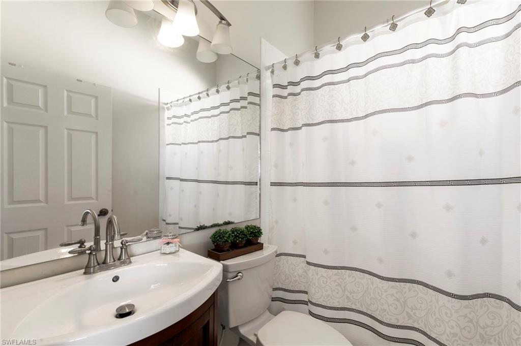 860 Grand Rapids BLVD