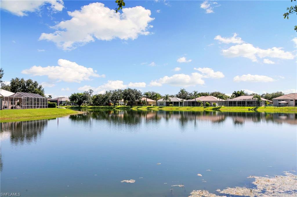 860 Grand Rapids BLVD