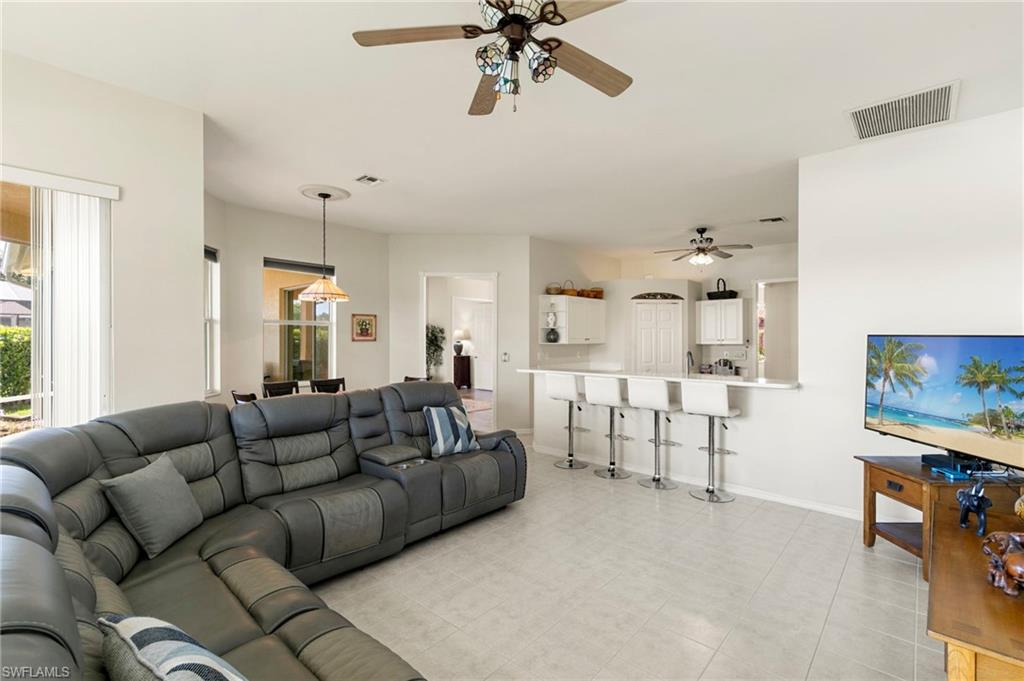 860 Grand Rapids BLVD