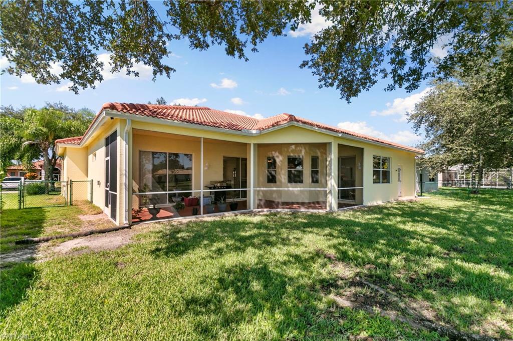 860 Grand Rapids BLVD