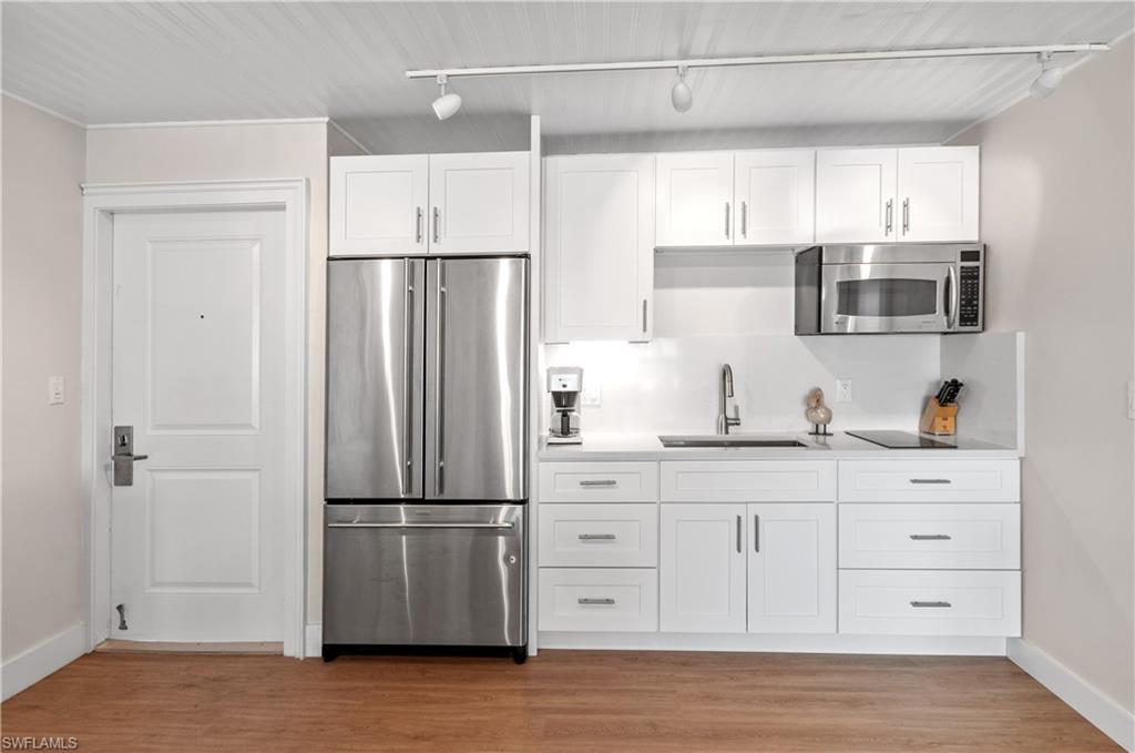 900 Broad AVE S Unit: 133/134