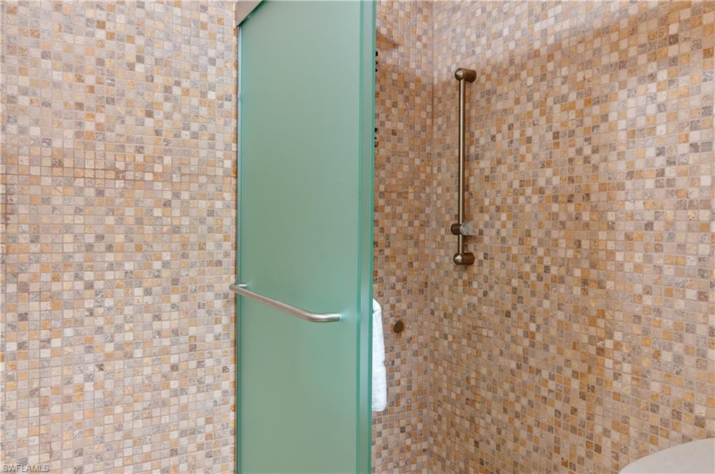 900 Broad AVE S Unit: 133/134