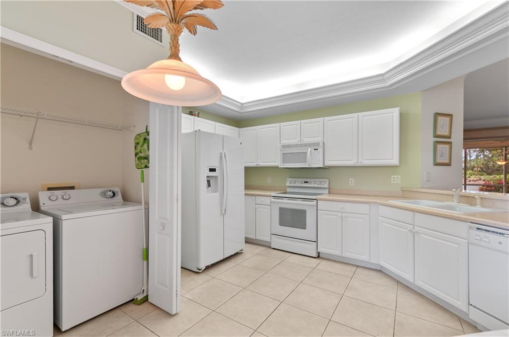 9341 Spring Run BLVD # 3106