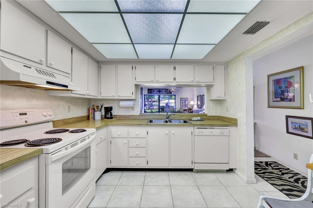 1733 Courtyard WAY # 104