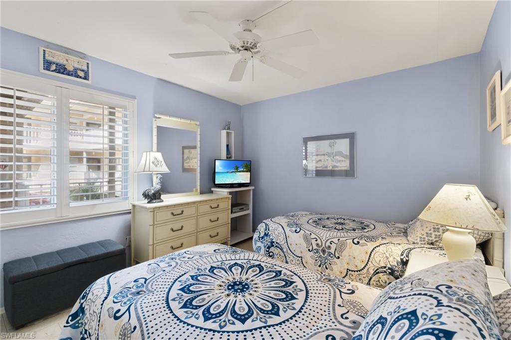 1051 Foxfire LN # 206