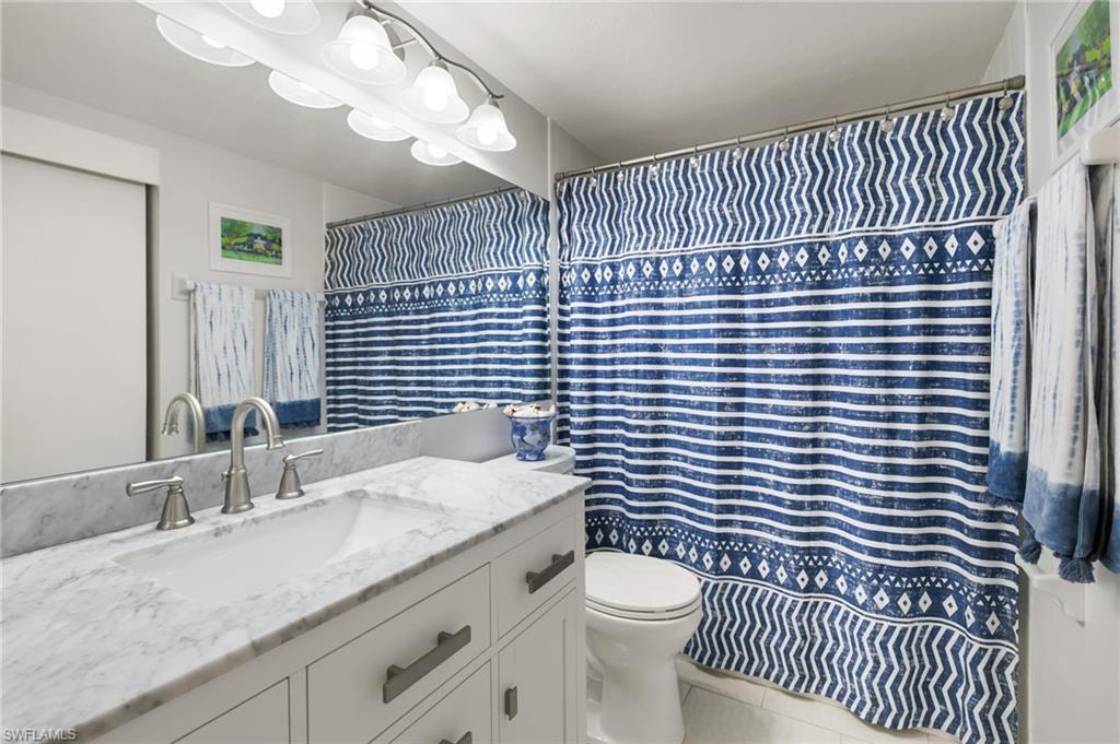 1051 Foxfire LN # 206