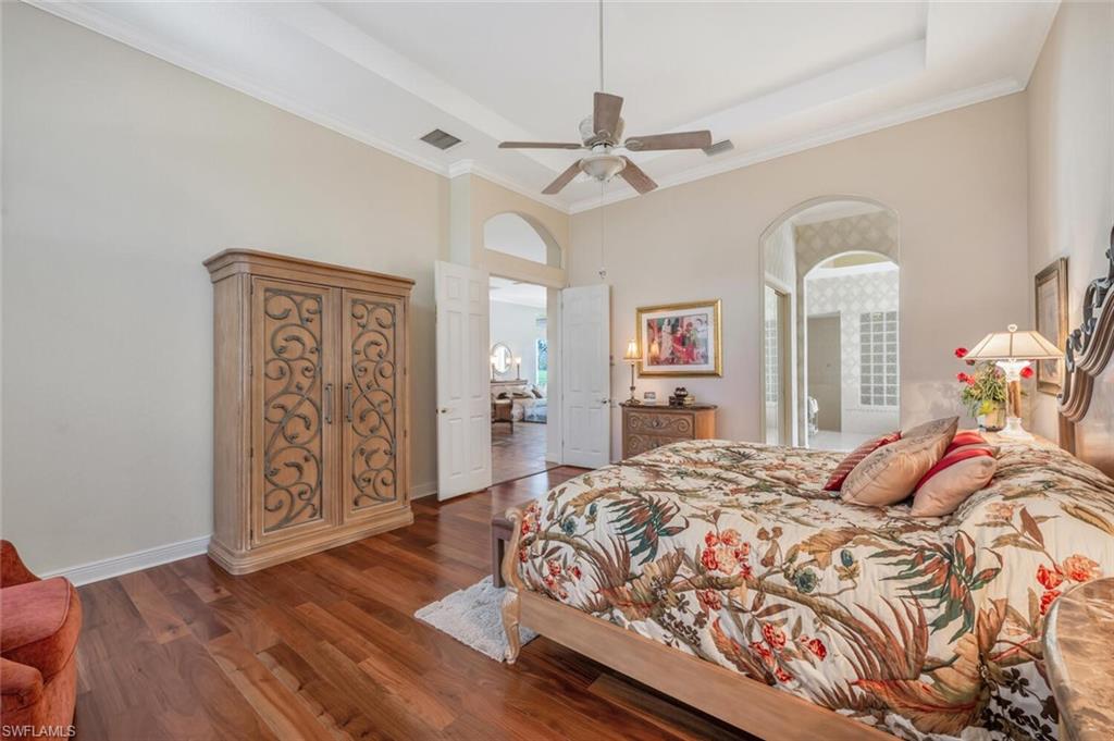 5274 Kensington High ST