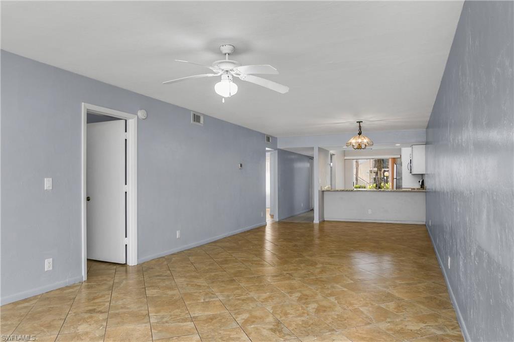 4200 Looking Glass LN # 4207