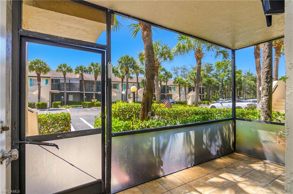 4200 Looking Glass LN # 4207