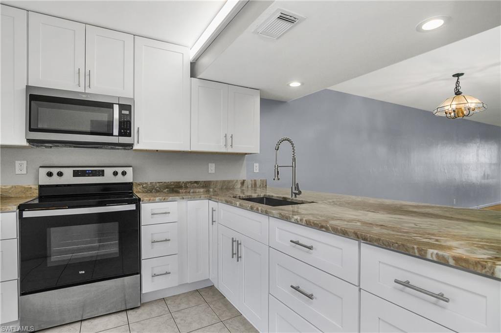 4200 Looking Glass LN # 4207